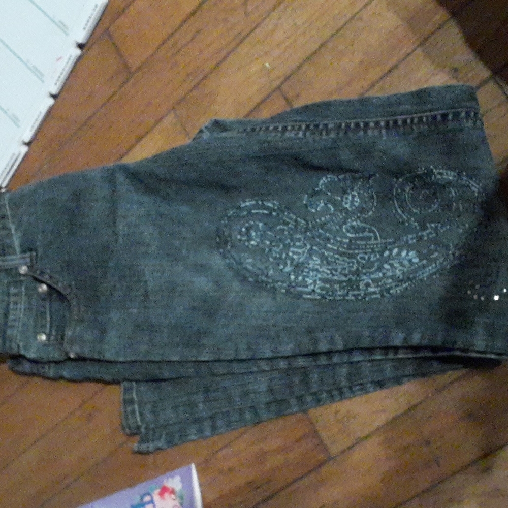 Clithing - Picture 2 of 4